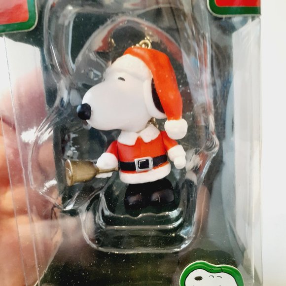 Forever Fun 2012 Peanuts Snoopy Santa Bell Mini Figure Clip-on Ornament in box - Picture 8 of 8